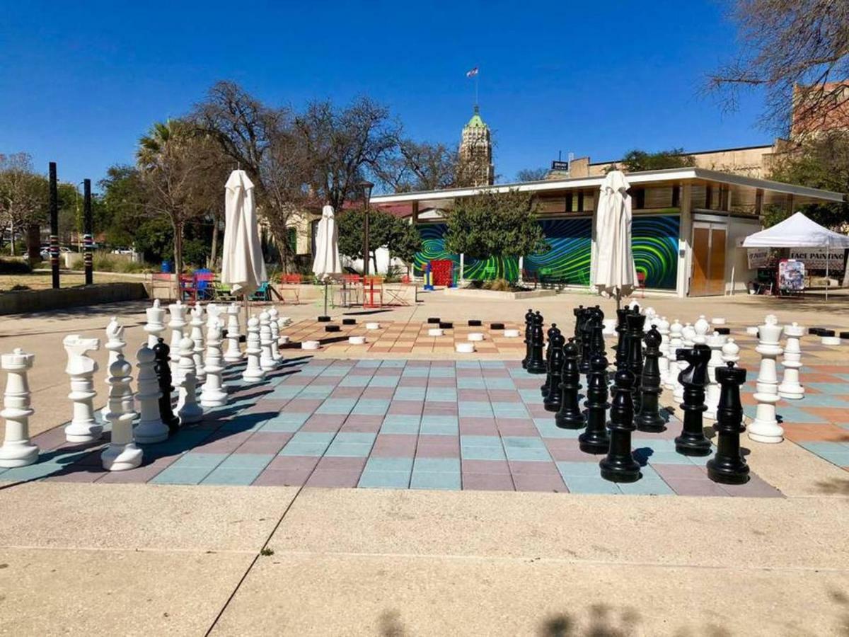 Hays St Cozy Remodeled 2Br/2Ba House Sleeps 8 Apartment San Antonio Exterior photo